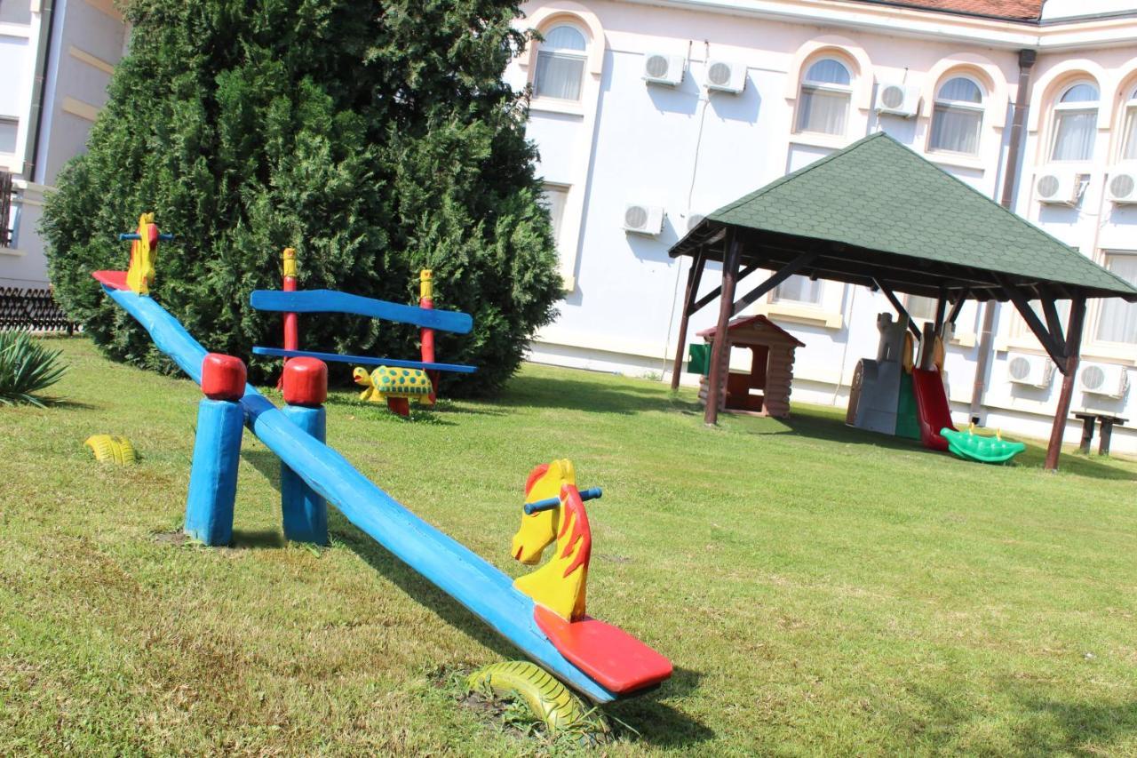 Hotel Prezident Palić Eksteriør bilde